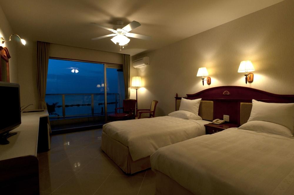 Best Western Okinawa Onna Beach Exterior photo